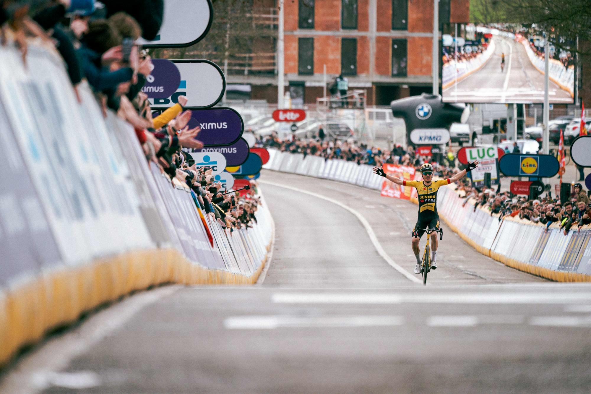 Van Baarle solos to victory in Ninove