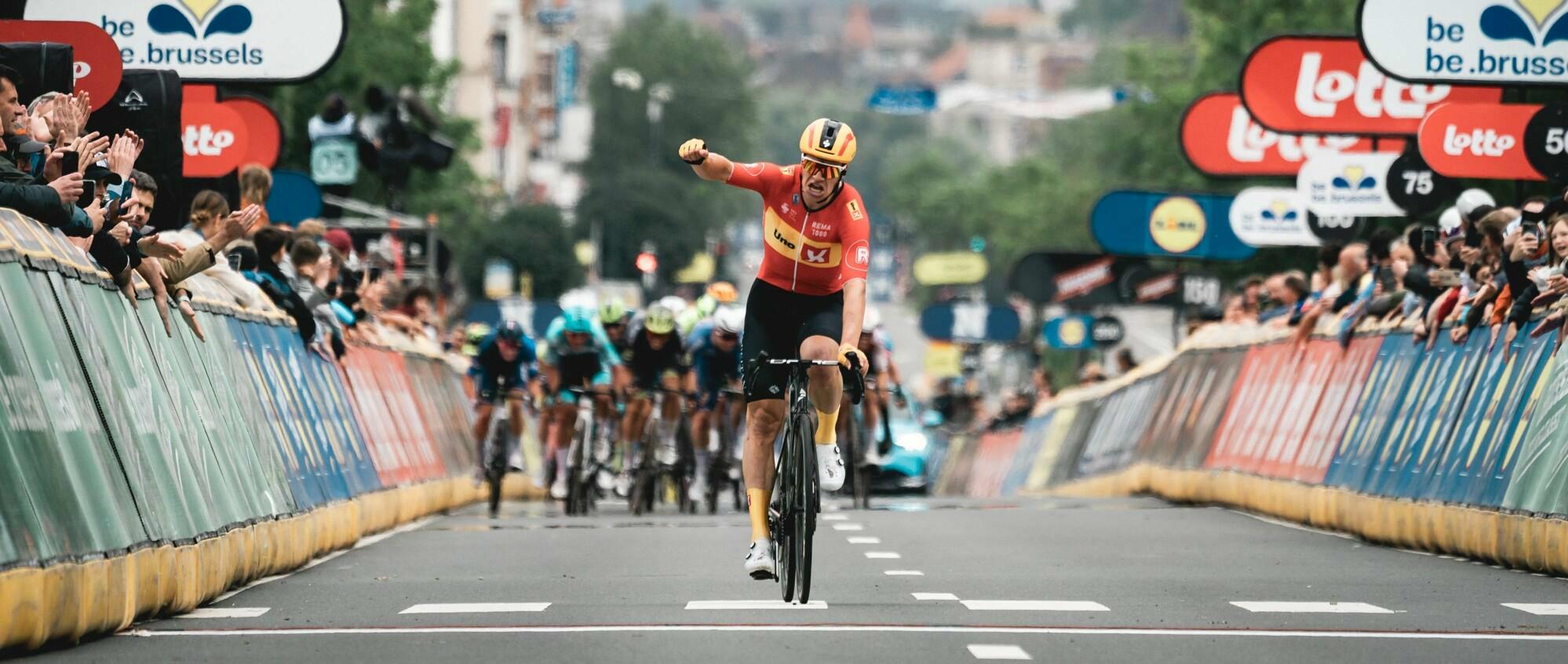 Abrahamsen résiste au peloton et termine la course en solitaire à la Brussels Cycling Classic