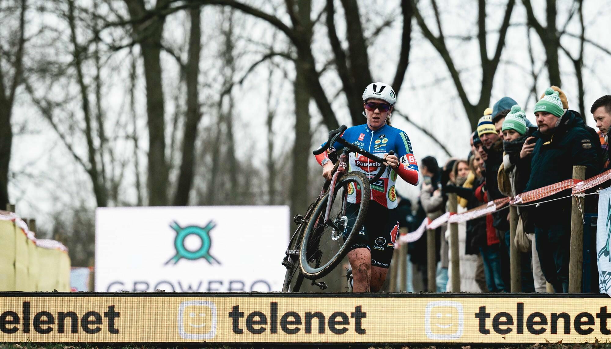 Fouquenet thanks new employer with victory in Gullegem
