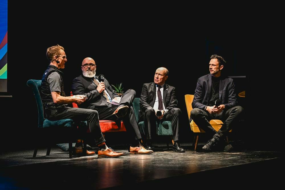 Strijd om regenboogtrui van UCI wereldkampioen veldrijden in 2027 op Wellington Hippodroom en strand van Oostende