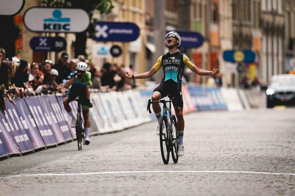 Peers sprints to victory in Katjeskoers