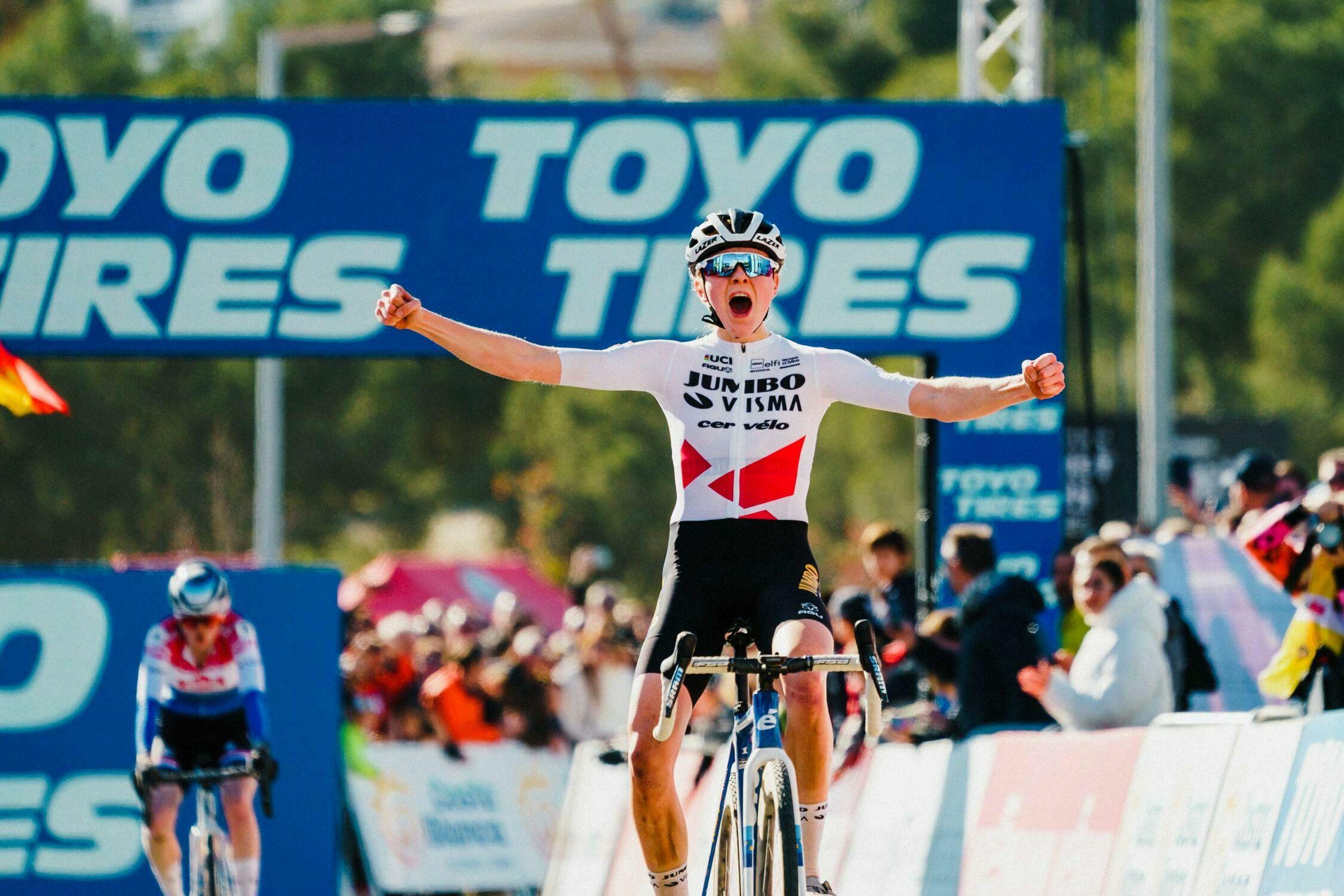 Van Empel wins thrilling battle for victory in Benidorm