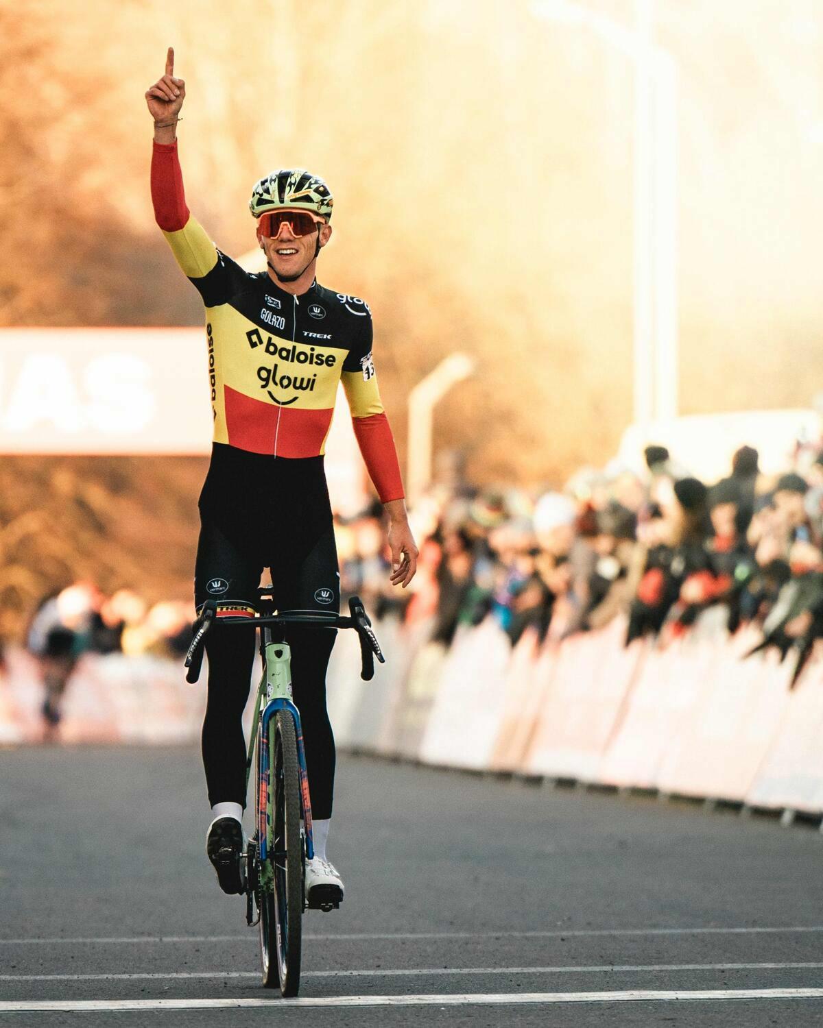 Nys claims third World Cup victory of his career