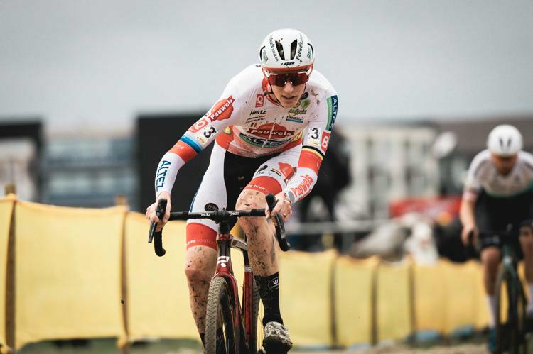 Middelkerke is voor Vanthourenhout, eindzege in Telenet Superprestige voor Vandeputte