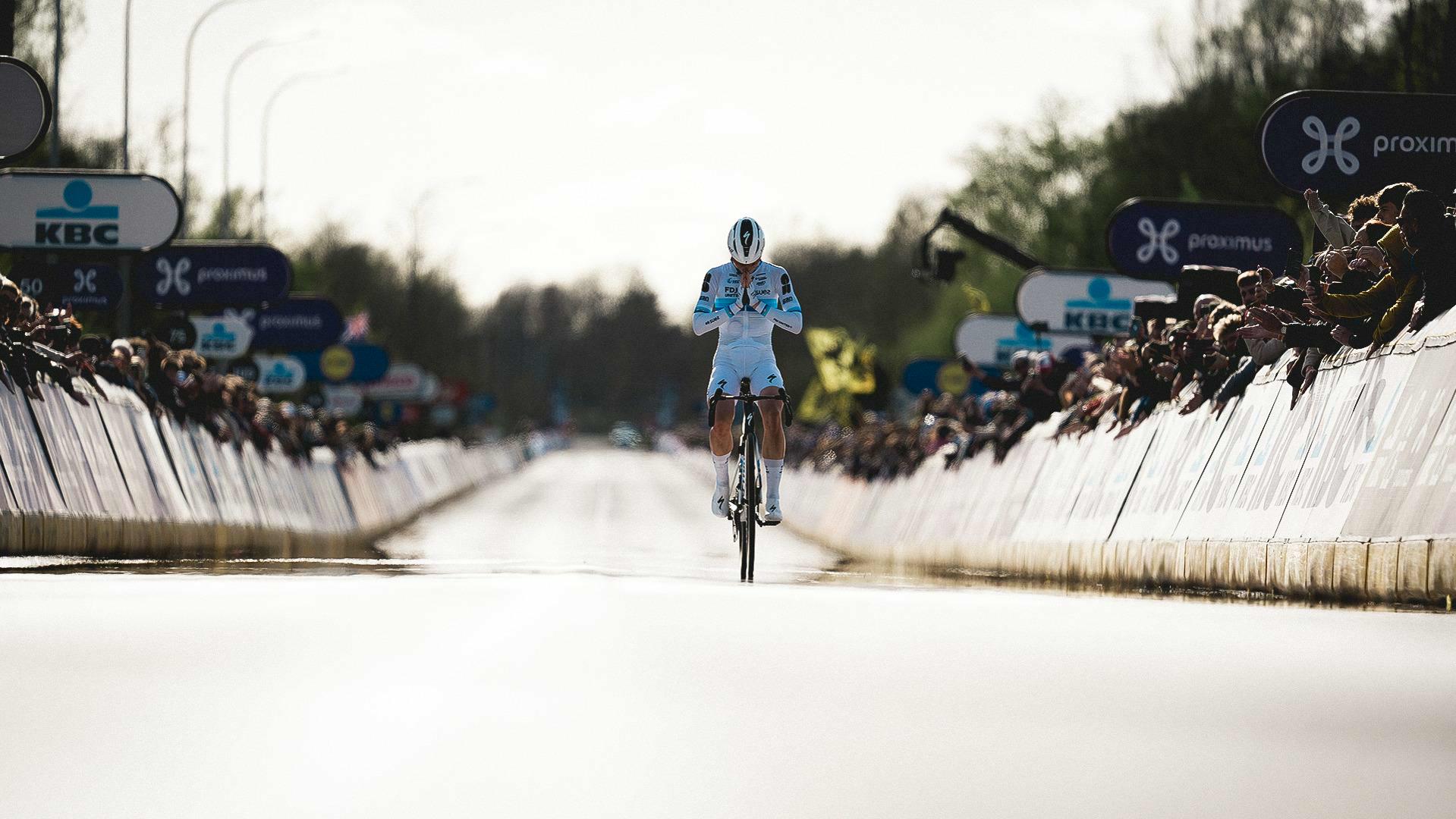 Vollering takes her first victory in Oudenaarde