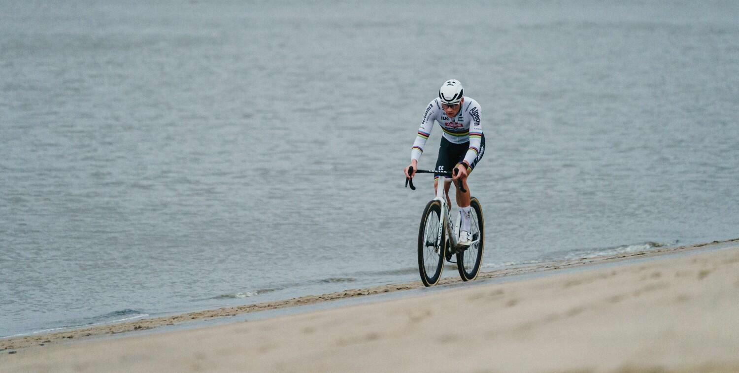Championnats du Monde Cyclo-cross 2027