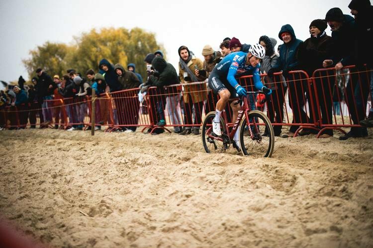 La Coupe du Monde Cyclo-cross UCI Antwerpen